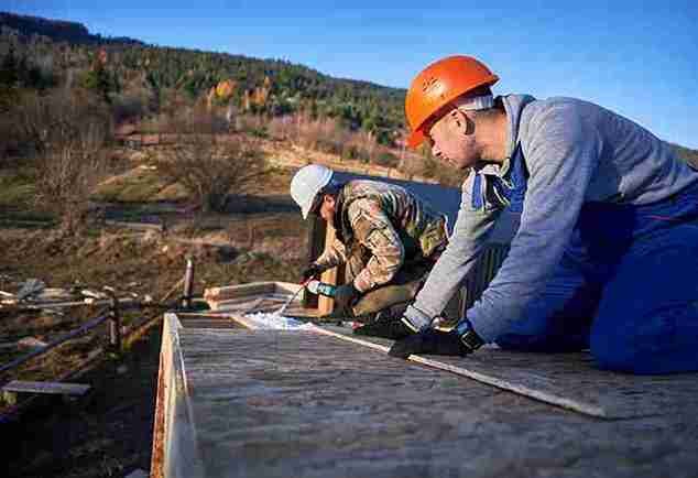 Is It Time for Roof Repair? 7 Signs Calabasas Residents Shouldn’t Ignore