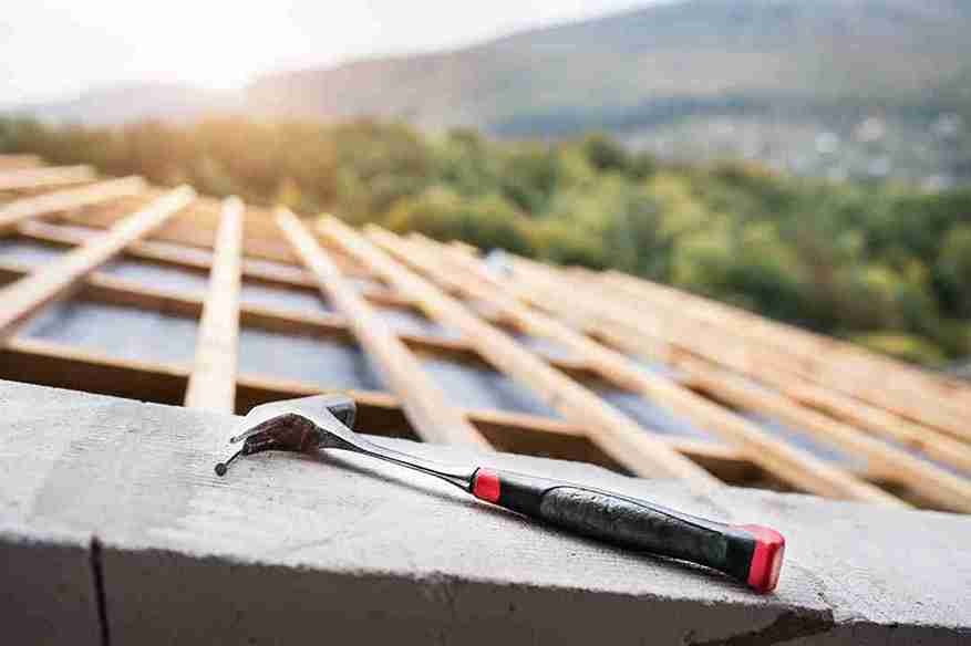 Top Signs It’s Time to Replace Your Roof in Thousand Oaks