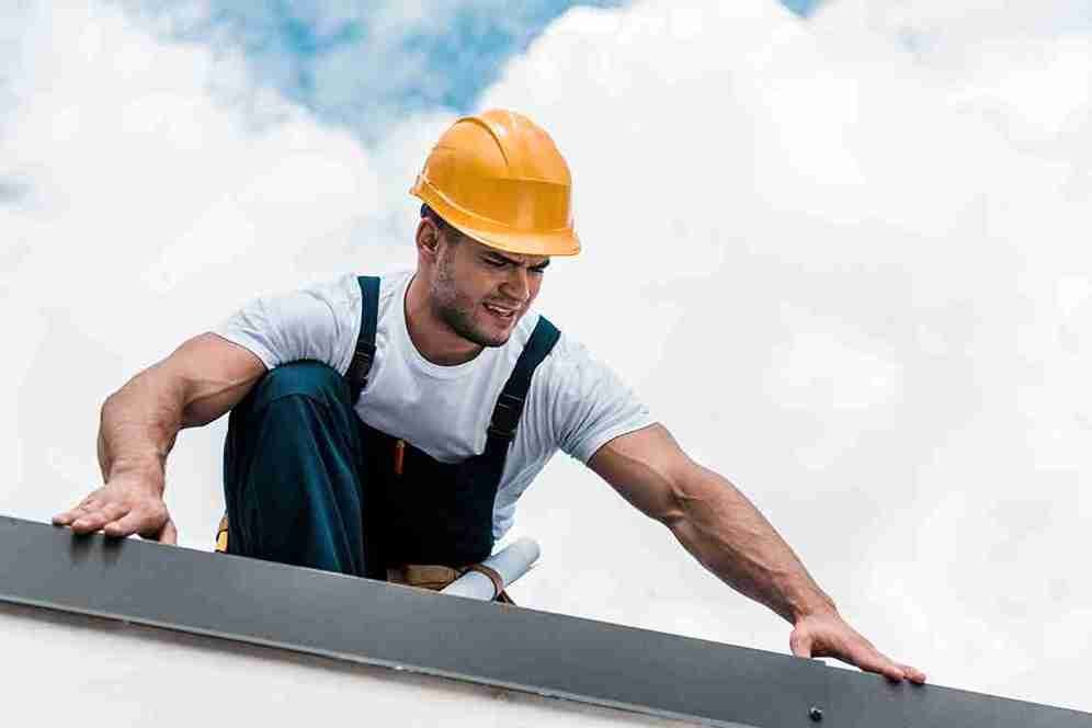 Choosing a Roofer in LA With Proven Craftsmanship and Code Compliance