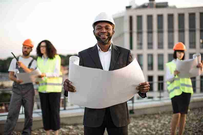 How Commercial Roofers in LA Keep Your Building Compliant and Leak-Free