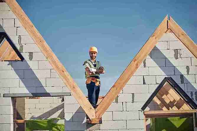 5 Key Factors to Consider When Hiring a Roofing Contractor in Hidden Hills