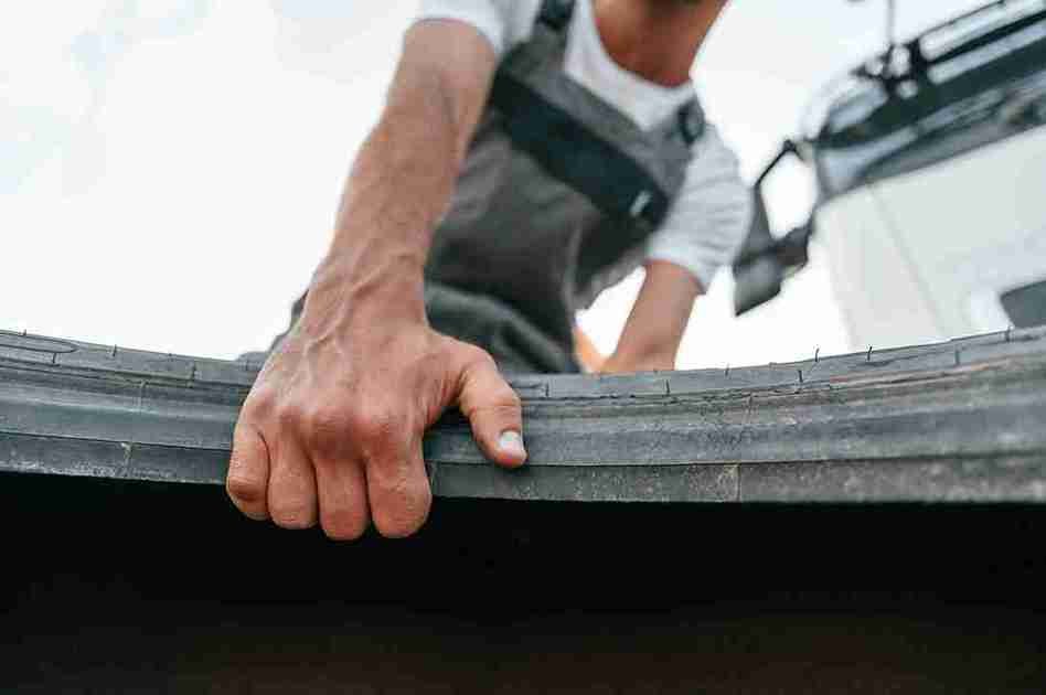 Signs You Need Roofing Near Hidden Hills and Who to Call